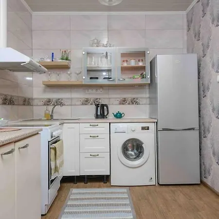 別荘 House And Sauna House With Garden In The City パルヌ
